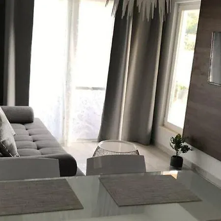 Kor Ula - One Bedroom With Terrace And Sea View