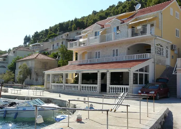 Kor Ula - One Bedroom With Terrace And Sea View